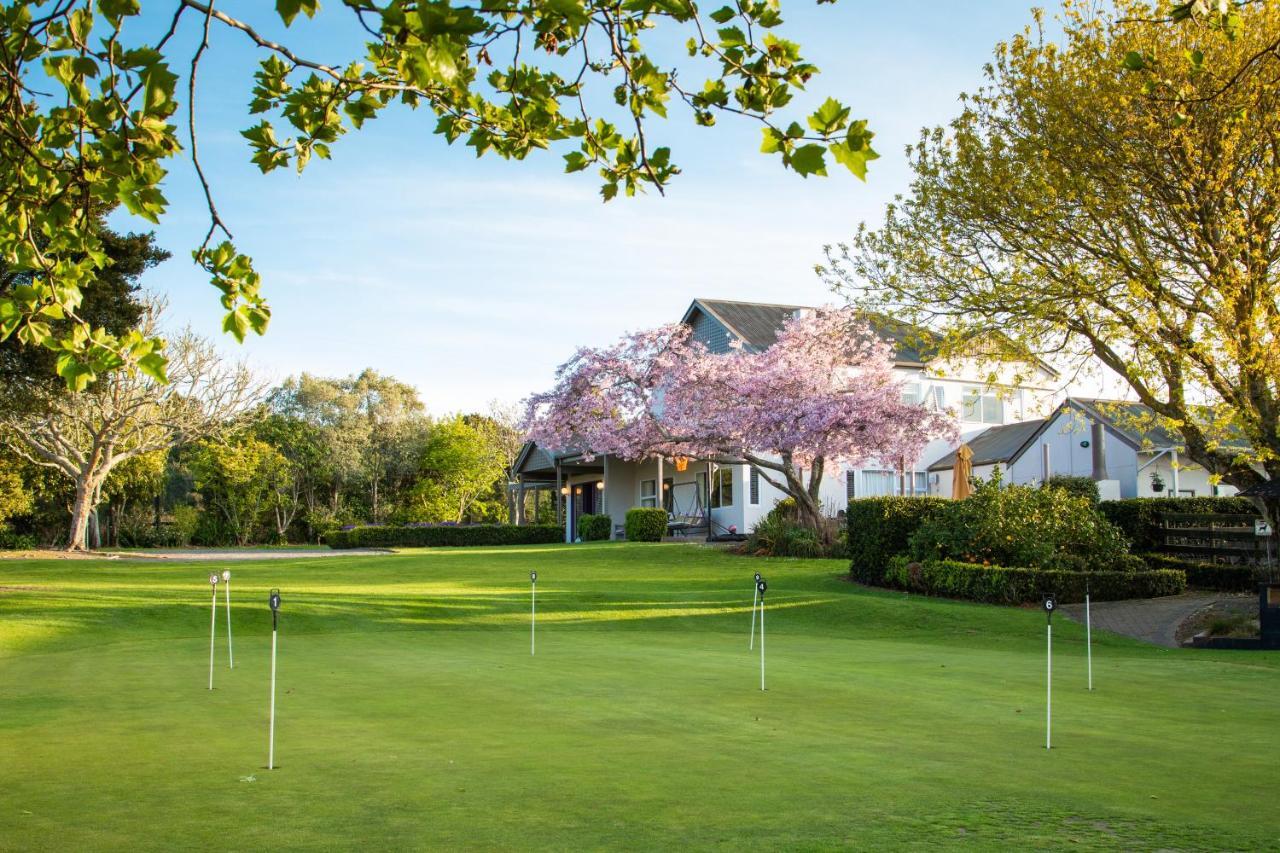 Maxwell'S Golf Retreat Vila Bombay Exterior foto